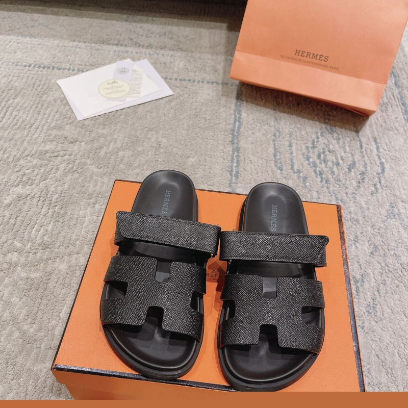 H**mes slippers